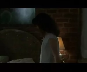 Nu și-a clipuri porno cu lesbiene lăsat iubitul să se masturbeze în baie și să termine bobocul.