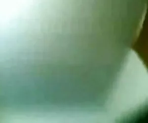O brunetă fatidică și-a invitat prietenul acasă și are cancer. clipuri porno cu grase