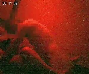 Hoțul a intrat în secret în casă și și-a furat onoarea de la clipuri cu lezbiene blondă.