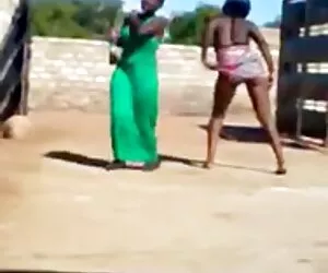 A aruncat în aer atletul femeii mini clipuri porno care i-a suflat ochii.
