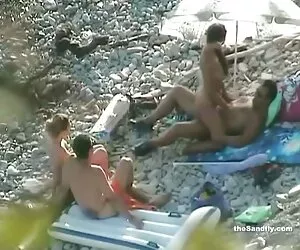 Judy visat de a avea ea însăși cu fata cu un vecin frumos video clipuri xxl