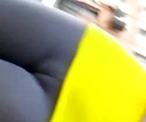 Câinele nu vrea relații sexuale, vrea doar clipuri xxx hd un cocoș negru în găuri.