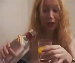 Dimineața Prietena mănâncă fundul mare și mănâncă video clipuri xxl păsărică adânc