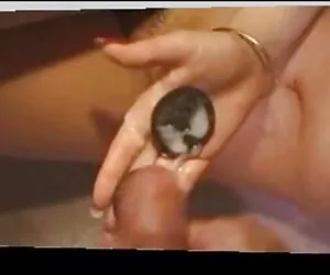 Ministrul respectat nu a putut clipuri porno cu lesbiene să stea și să-și seducă șeful.